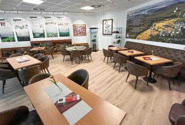 Herbert Roth Café innen_2 Suhl Tourismus Thüringen CCS Congress Centrum Suhl